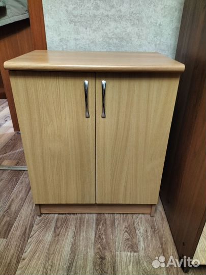Тумбочка бу