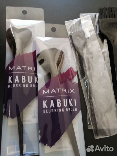 Кисти, миски, шпатели для окрашивания