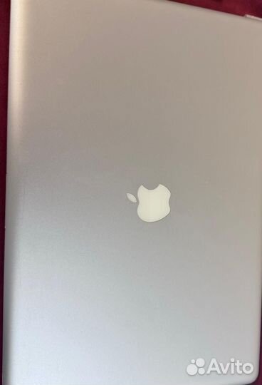 Apple macbook Pro 17 2010