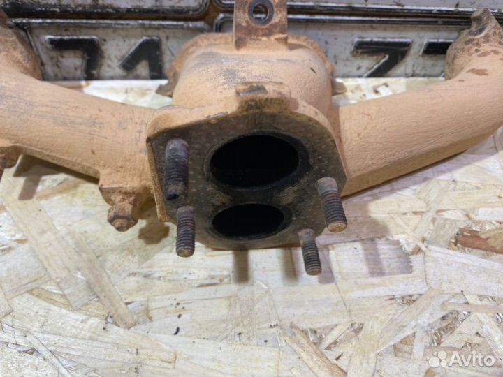 Коллектор выпускной Ваз 21214 2012