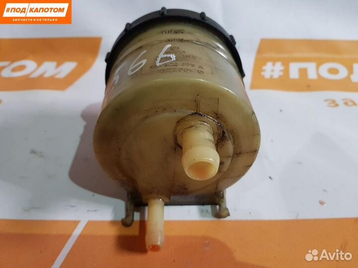 Бачок гидроусилителя Volkswagen Transporter T4