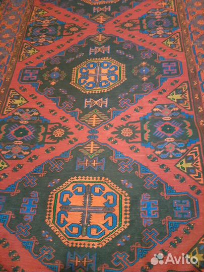 Ковер шерстяной