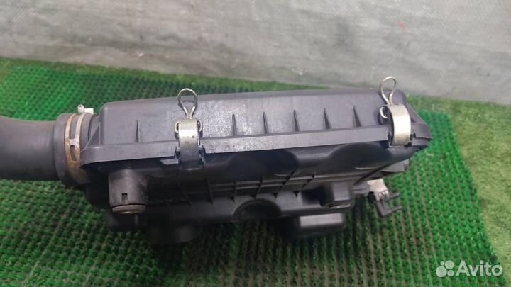 Корпус воздушного фильтра Daihatsu Sirion 2008