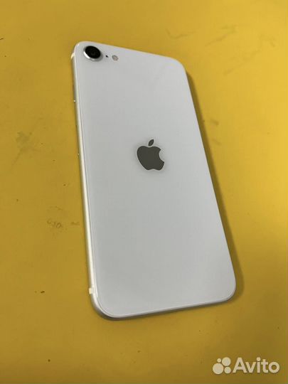 iPhone SE (2020), 64 ГБ