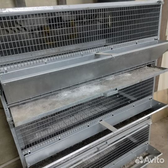 Трехъярусная клетка для кур