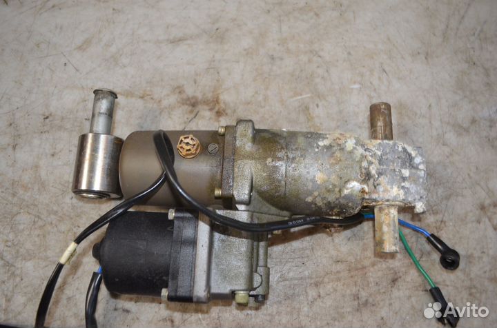 Гидроподъем Лодочный мотор Suzuki DF 70 hp