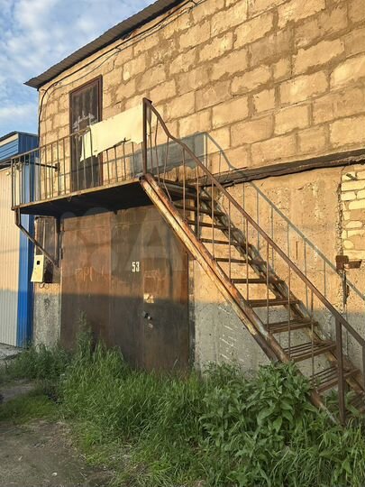 Гараж, > 30 м²