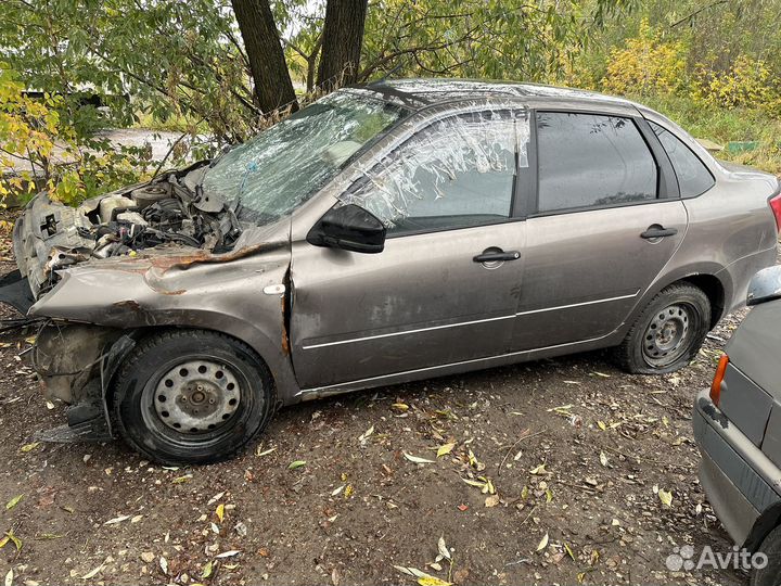 LADA Granta 1.6 МТ, 2018, 140 000 км