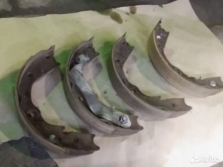 Колодки ручника Acura ZDX