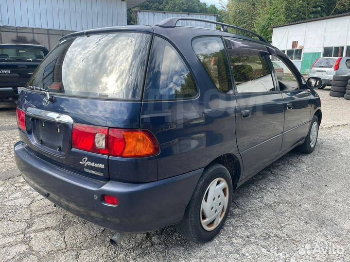 Аукционный автомобиль на разбор Toyota Ipsum SXM10