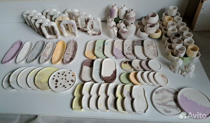 Декор из гипса/ваза с сухоцветами