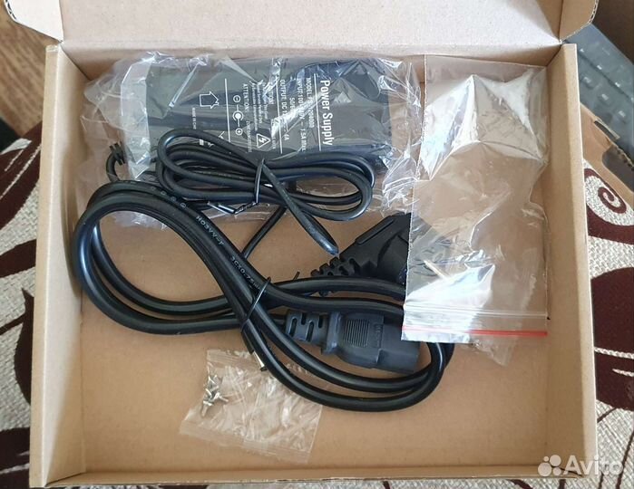 Видеорегистратор на 16 камер (720p)