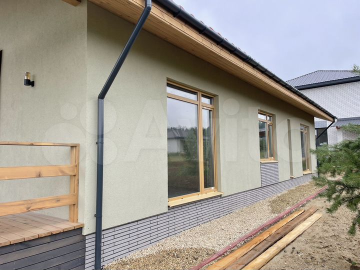 Коттедж 143 м² на участке 8 сот.