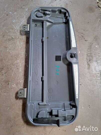 Ящик для инструментов BMW F01