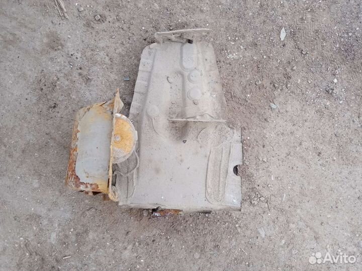 Часть лонжерона прав. рено логан 1