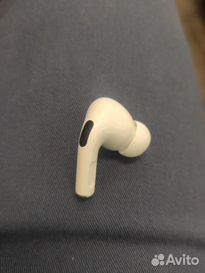 Правый наушник Аирподс Про
