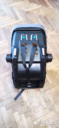 Кресло для ребёнка в машине