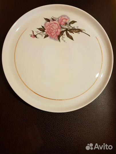 Блюдо большое круглое.Диаметр 30см