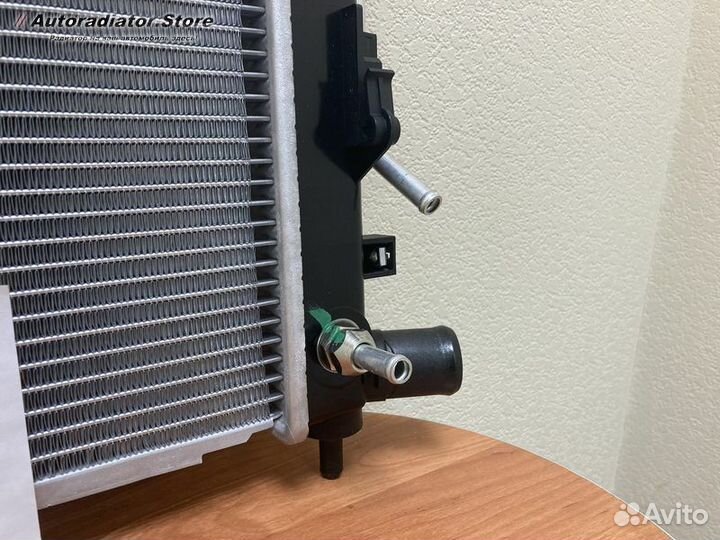 Радиатор охлаждения Киа Рио 10- АКПП