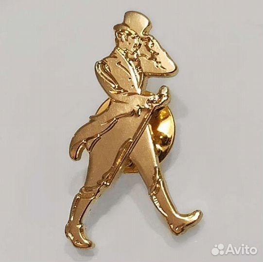 Фирменный значок Johnnie Walker / Джонни Уокер