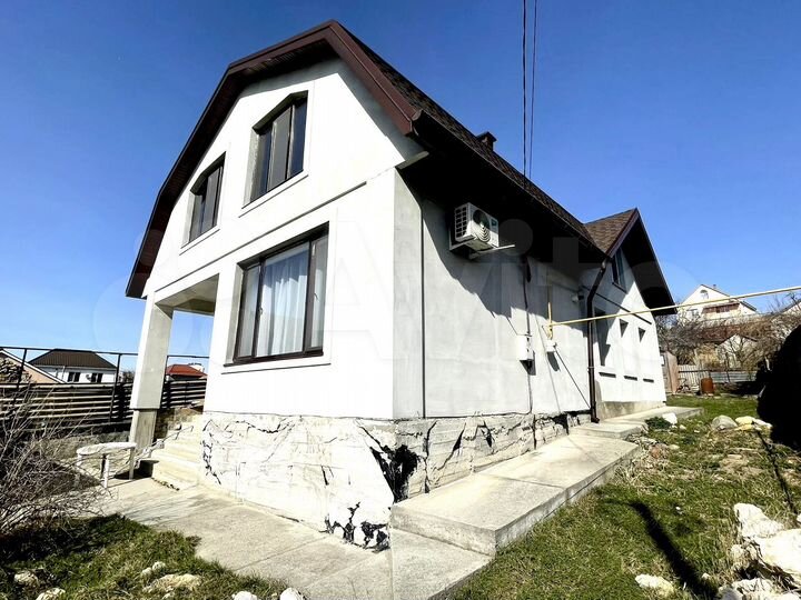 Дом 168 м² на участке 7,6 сот.