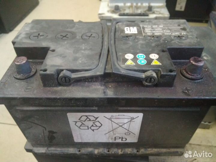 66Ач аккумулятор б/у GM