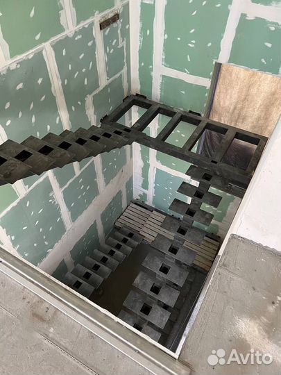 Монтажник металлоконструкций