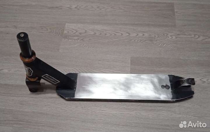 Дека для трюкового самоката парк