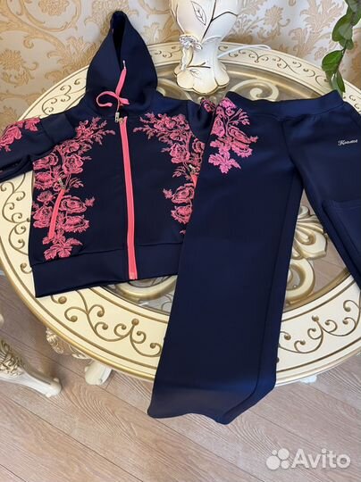 Спортивный костюм женский 8-9 лет