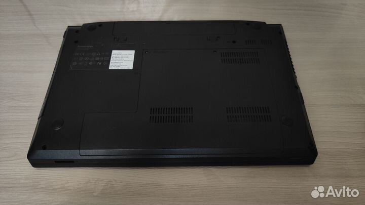 Lenovo b590/core i5/gt610m/8ram/ssd+hdd
