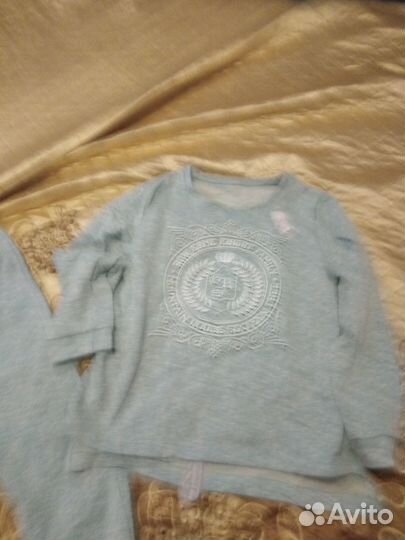 Костюм женский спортивный