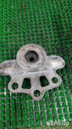 Опора амортизатора Opel Corsa D 2011