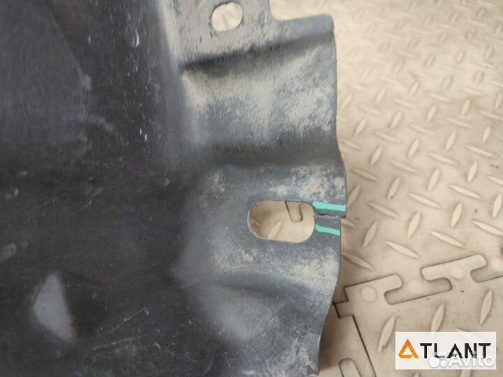 Подкрылок передний правый nissan note