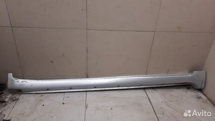 Накладка на порог правая Toyota Land Cruiser