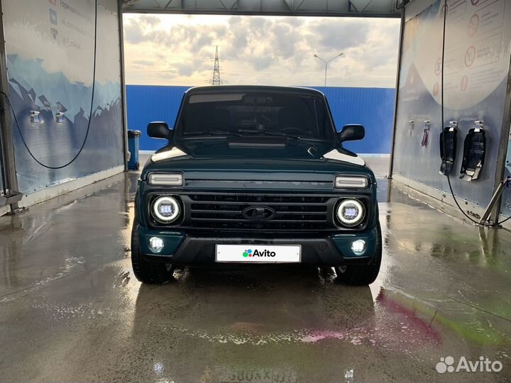 LADA 4x4 (Нива) 1.7 МТ, 2009, 100 000 км