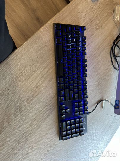 Игровая клавиатура hyperx