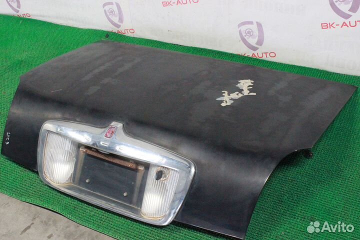 Крышка багажника Lincoln Town Car 3