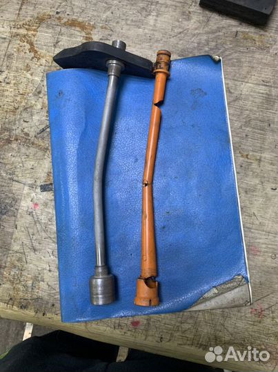 Трубка (направляющая)масляного щупа 2.0 BVY