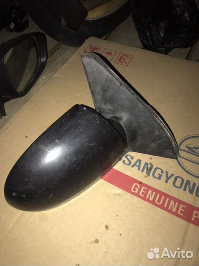 Зеркало правое Kia Rio 2003 год