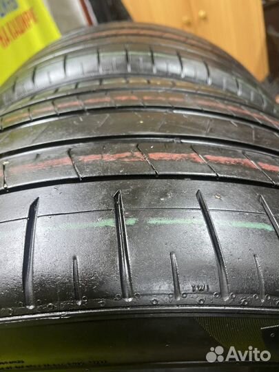 Pirelli P Zero PZ4 325/30 R23 109Y