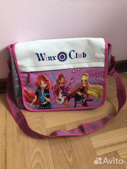 Вместительная сумка Winx