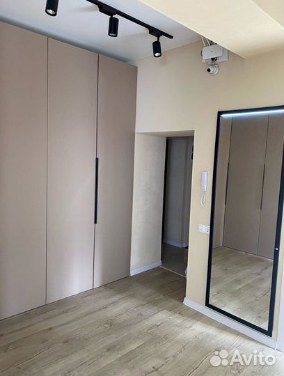 Черный шкаф