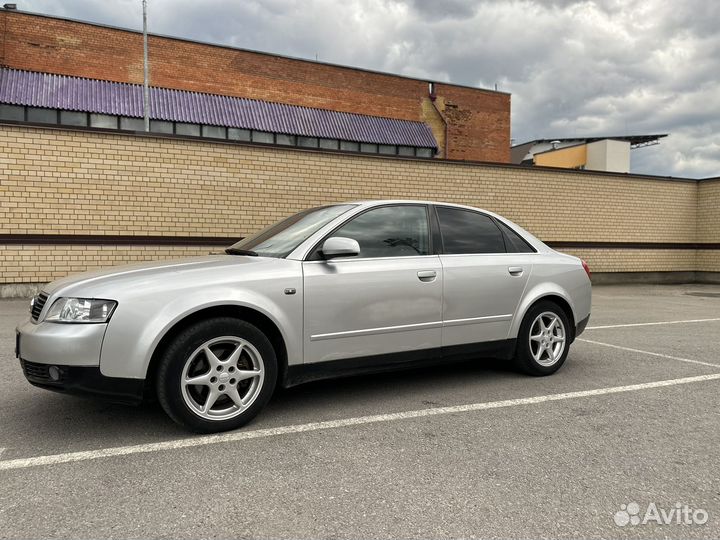Audi A4 2.0 МТ, 2000, 257 171 км