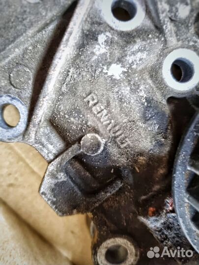 Водяной насос,Помпа логан