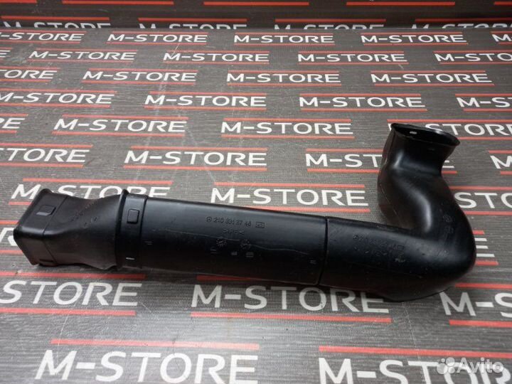 Воздуховод печки передний правый Mercedes-Benz