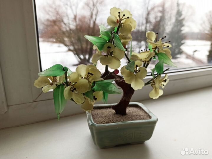 Цветы из стекла и пластика