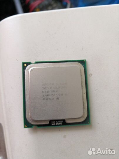 Процессор Intel Celeron E3200 S775