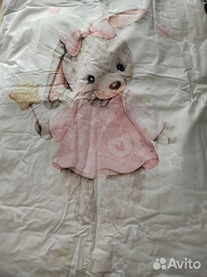 Бортики в кроватку с одеялом и подушкой