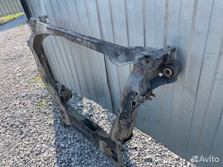 Балка передняя Volvo V60 2010-2018