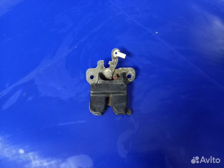 Замок крышки багажника Hyundai accent